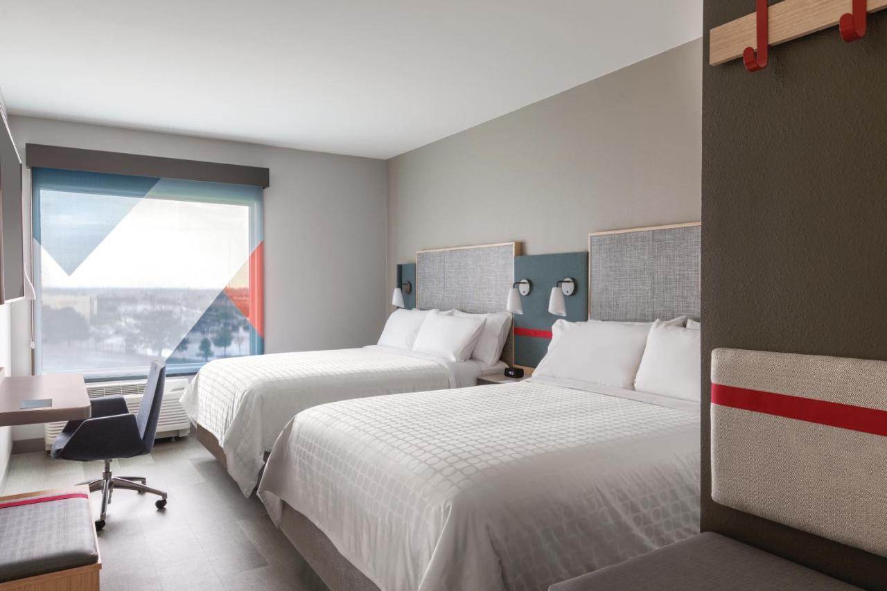 Avid Hotel-Midland Luaran gambar