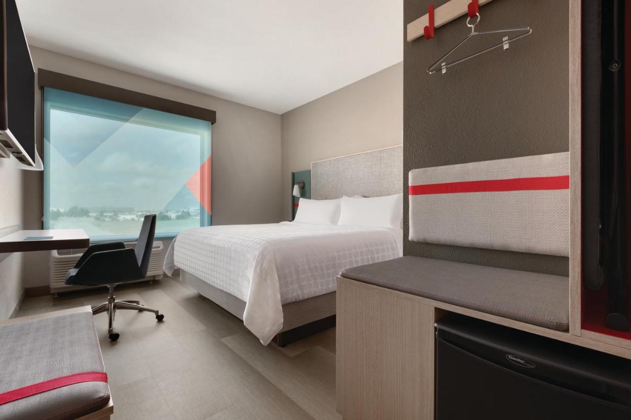 Avid Hotel-Midland Luaran gambar